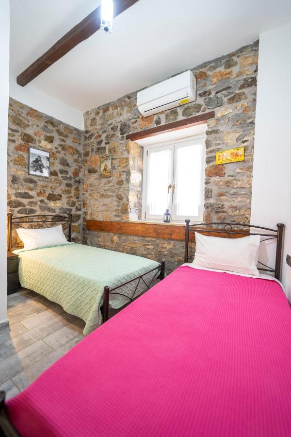 Flora'S Beach And Pool Villa In Syros Liaropá Extérieur photo