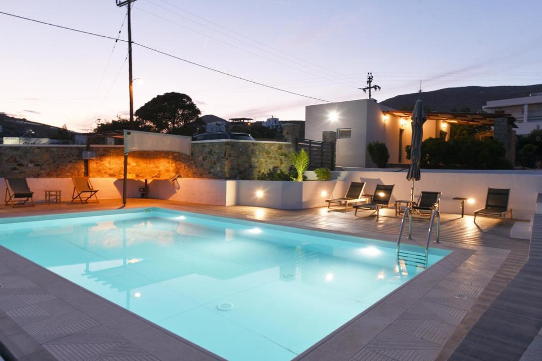 Flora'S Beach And Pool Villa In Syros Liaropá Extérieur photo