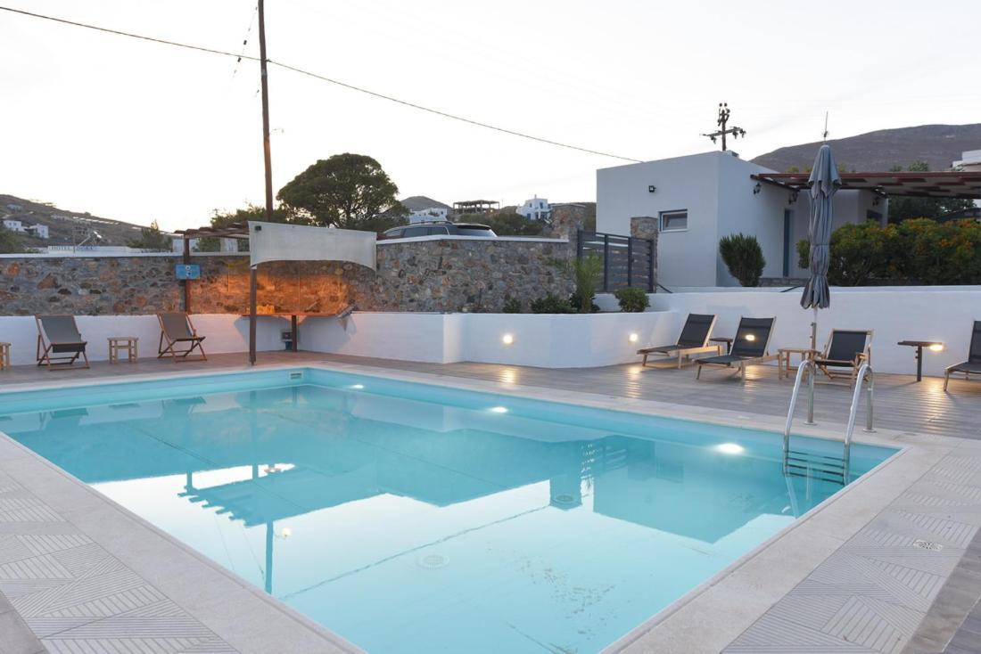 Flora'S Beach And Pool Villa In Syros Liaropá Extérieur photo