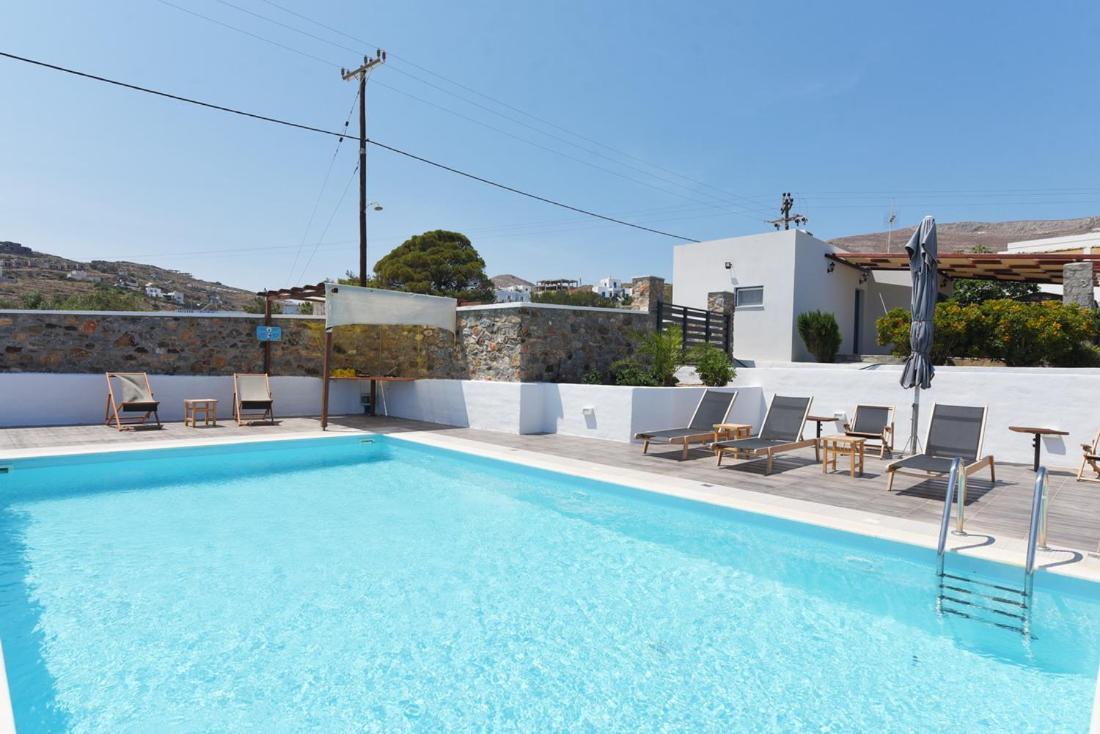 Flora'S Beach And Pool Villa In Syros Liaropá Extérieur photo