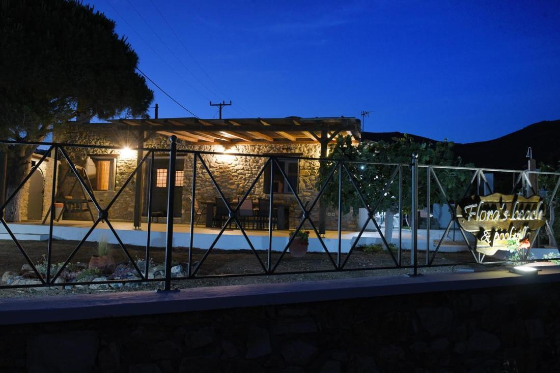 Flora'S Beach And Pool Villa In Syros Liaropá Extérieur photo
