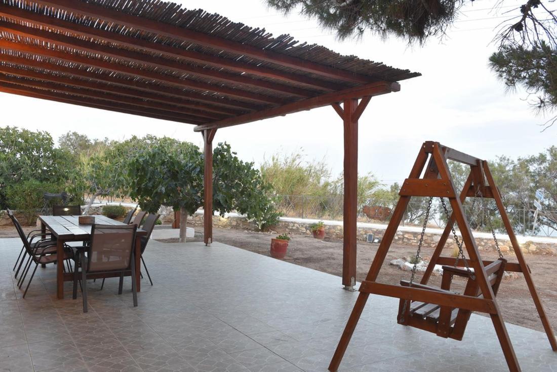 Flora'S Beach And Pool Villa In Syros Liaropá Extérieur photo