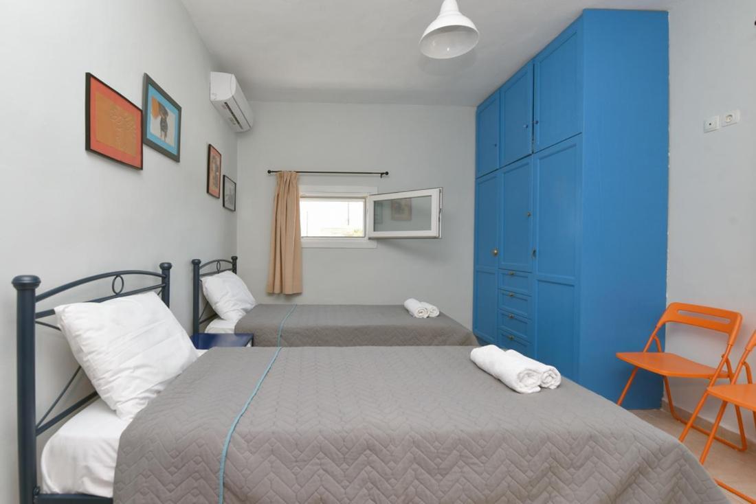 Flora'S Beach And Pool Villa In Syros Liaropá Extérieur photo